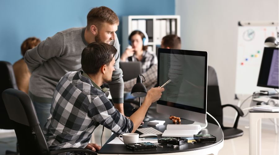 IT Industry & Technology Firms